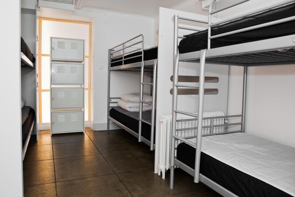 Bed 12-Bed Dormitory Room